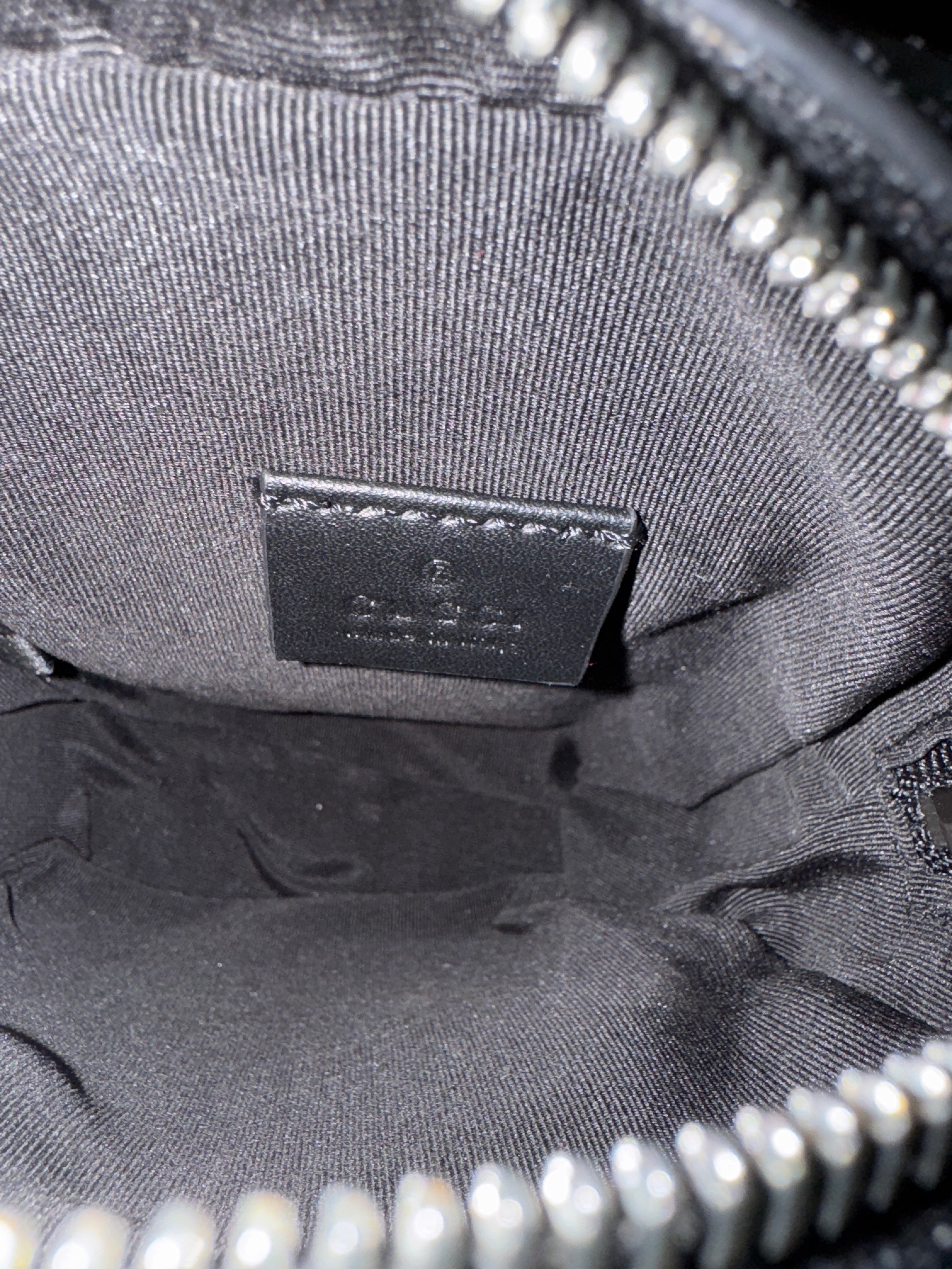 (Small) Gucci sling bag