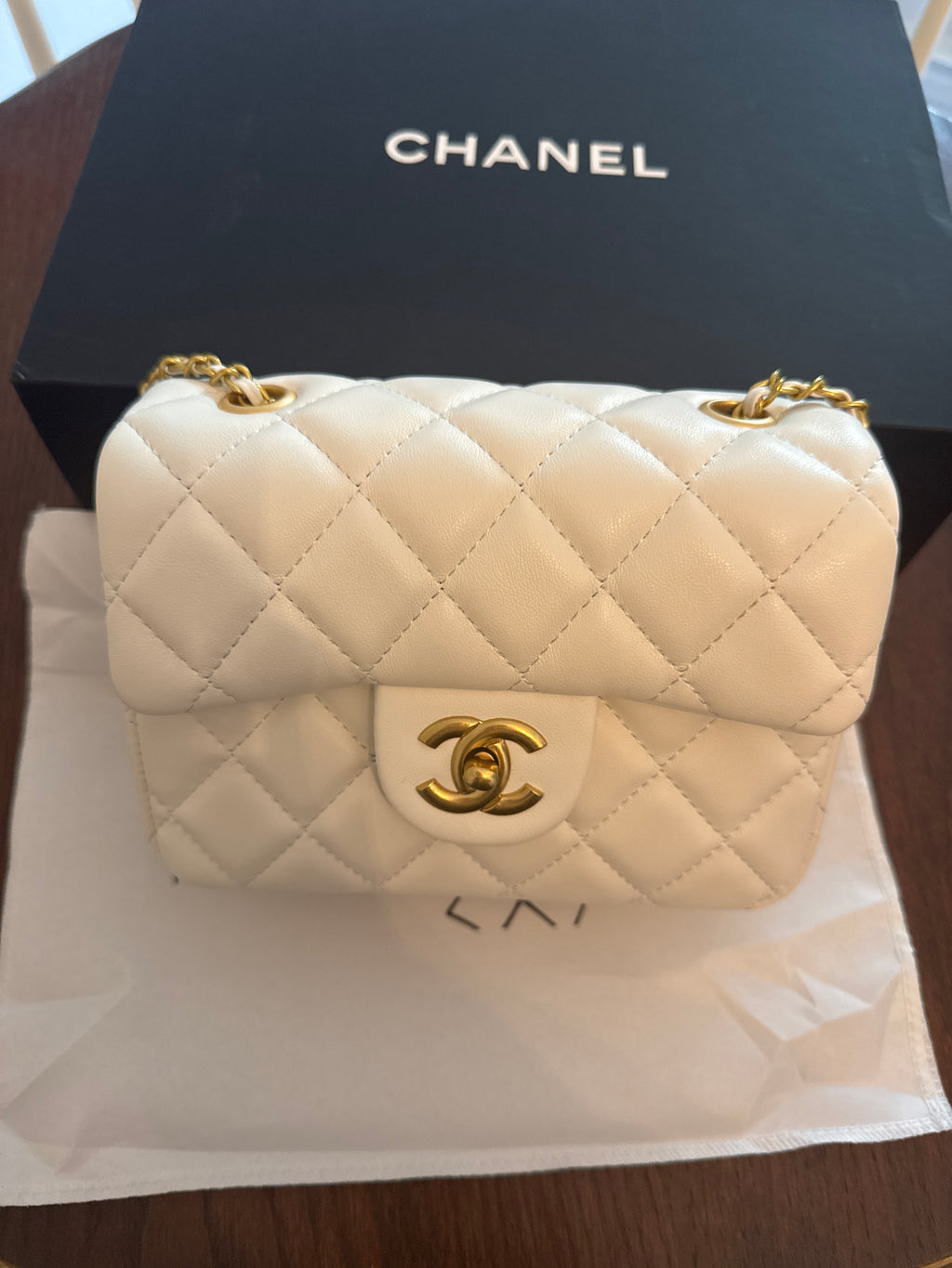 (White) Chanel handbag